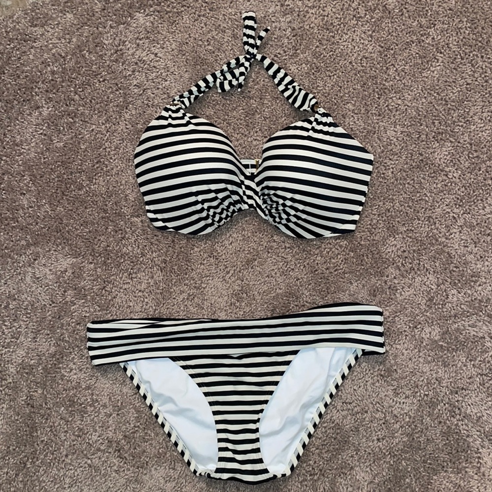 Victoria’s Secret Two Piece Swimsuit Worn Once
